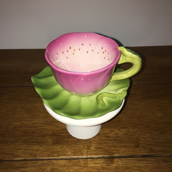 Tea Time Floral Ceramic Teacup & Saucer - Picture 2 of 15